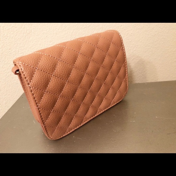 Quilted purse. - Picture 2 of 3